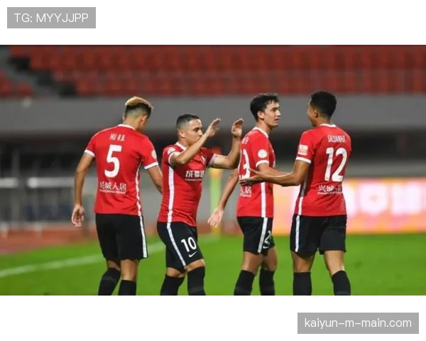 成都蓉城前四轮狂轰15球 进攻端呈现多点开花态势